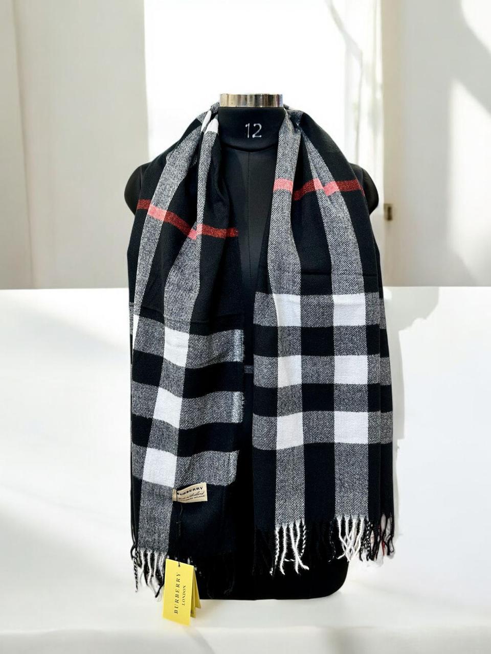 Burberry Woolen Check Muffler/Stole