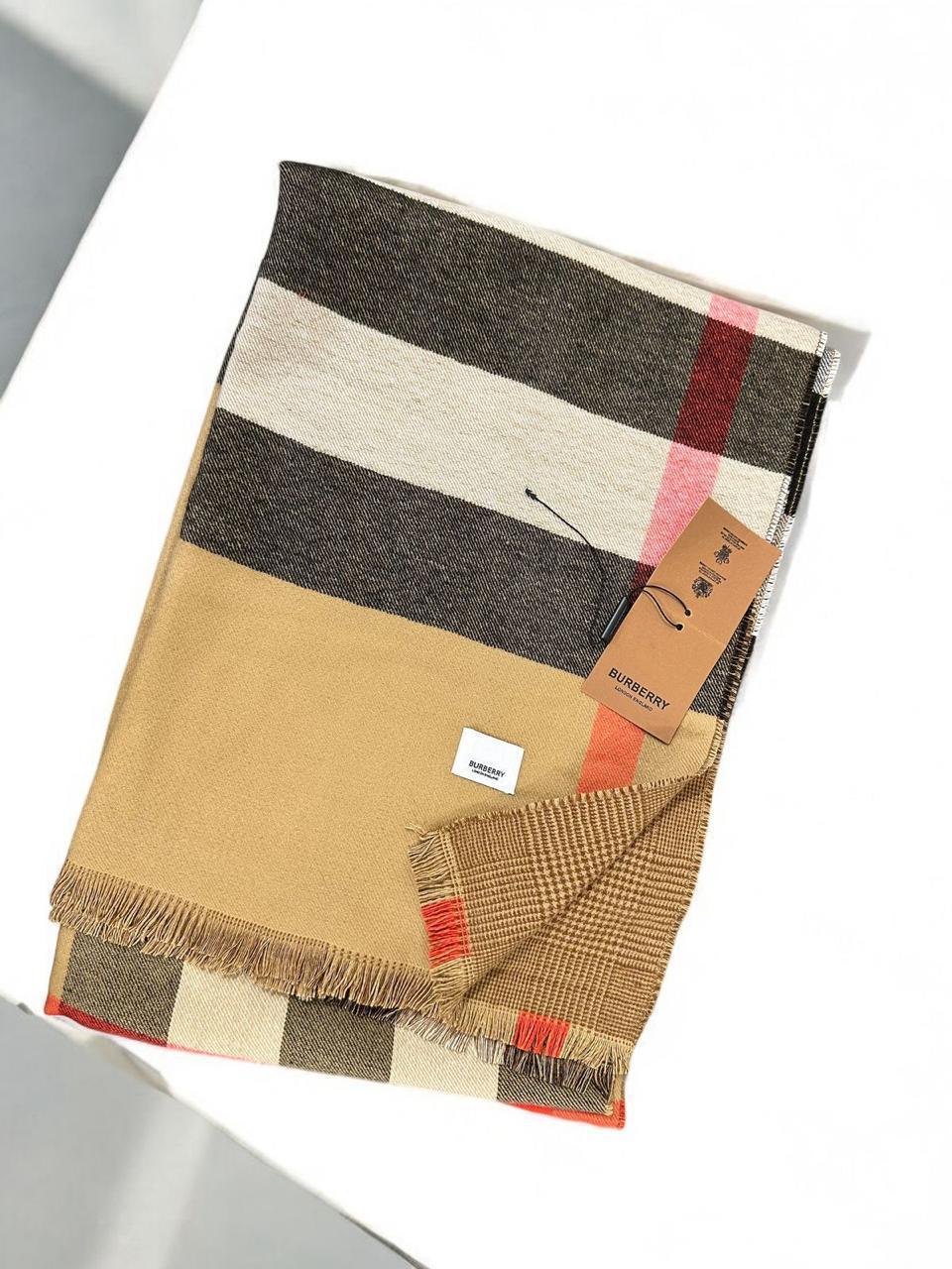 Burberry Woolen Stole