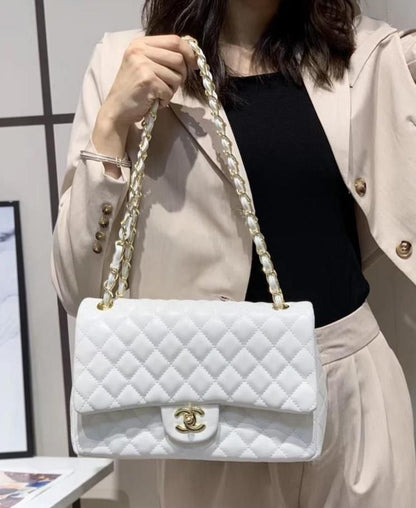 CHANEL JUMBO BAG