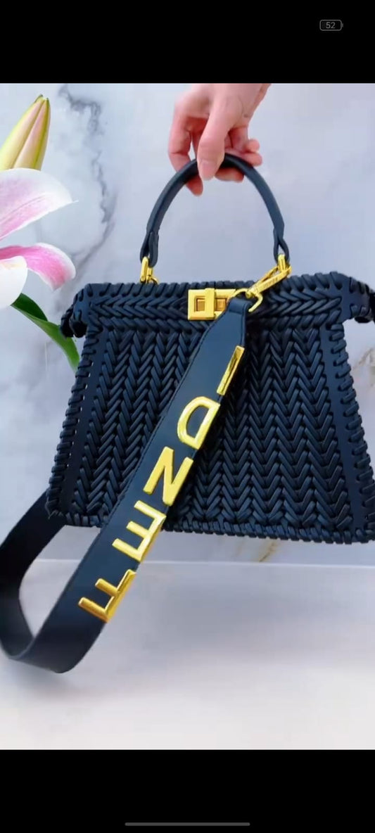 FENDI PEEKABOO ISEEU