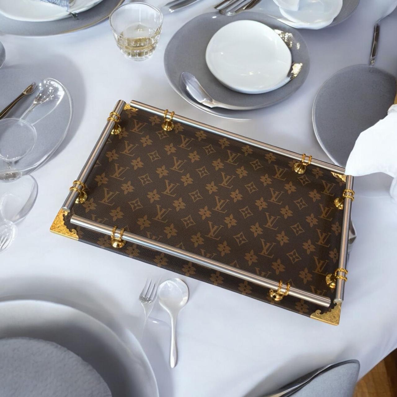 LOUIS VUITTON LEATHERETTE PREMIUM TRAY