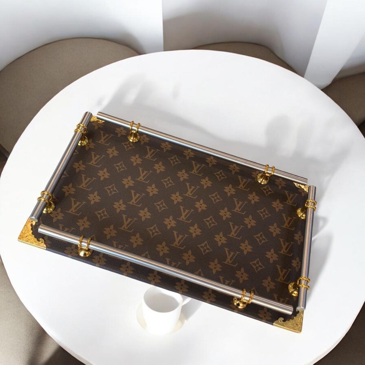 LOUIS VUITTON LEATHERETTE PREMIUM TRAY