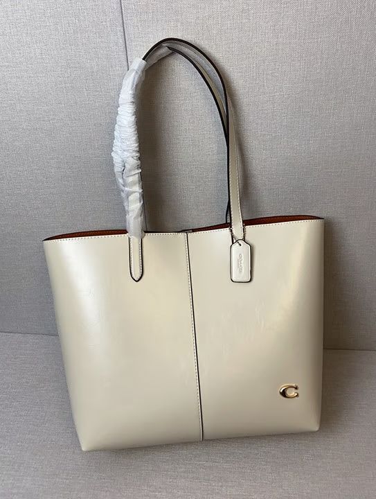 COACH NORTH C LOGO TOTE